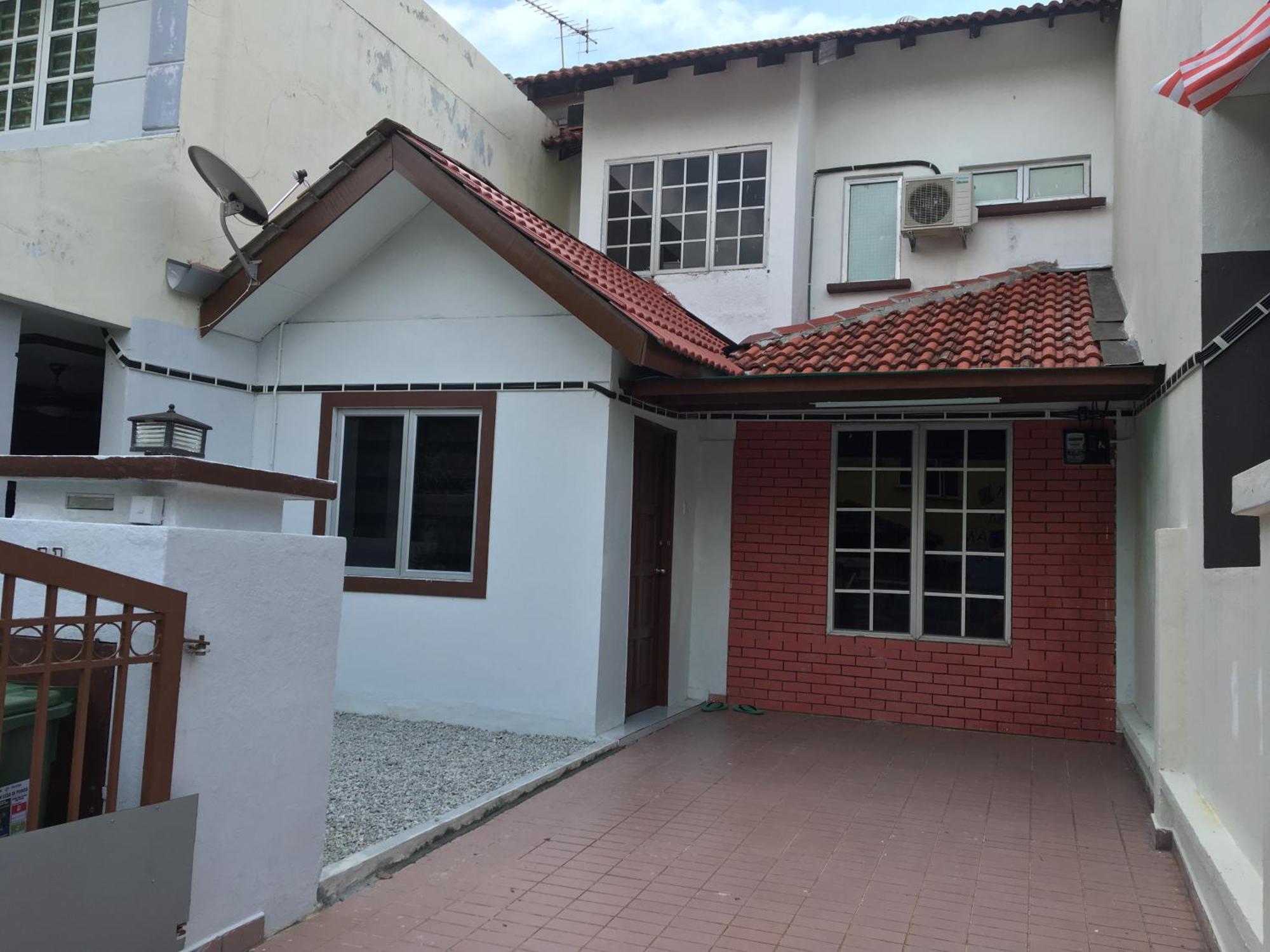 RB Double Storey Bandar Tasik Selatan Homestay Kuala Lumpur Bagian luar foto