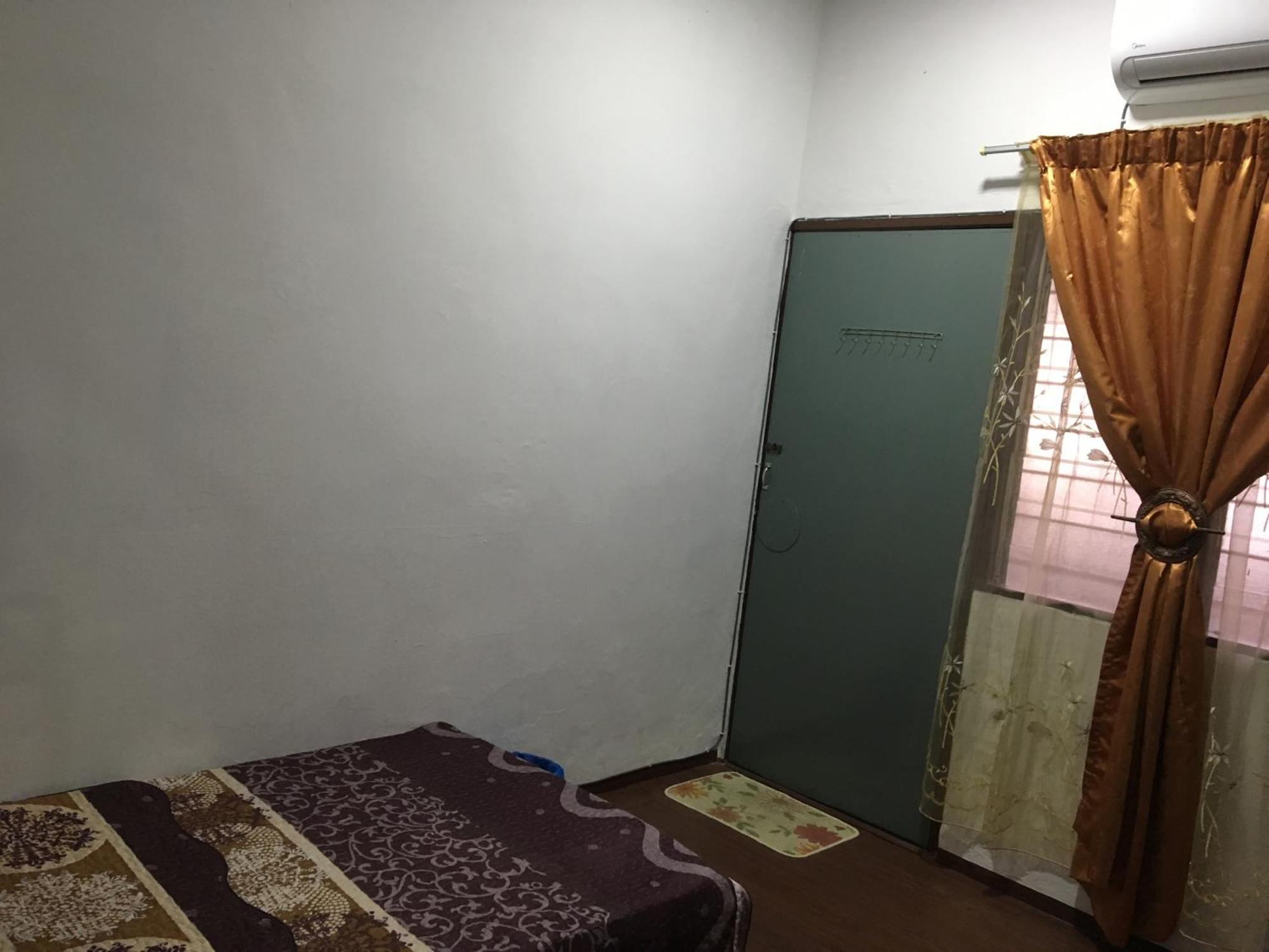 RB Double Storey Bandar Tasik Selatan Homestay Kuala Lumpur Bagian luar foto