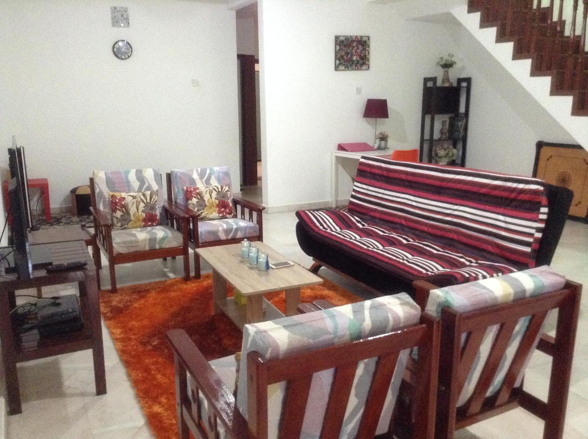 RB Double Storey Bandar Tasik Selatan Homestay Kuala Lumpur Bagian luar foto